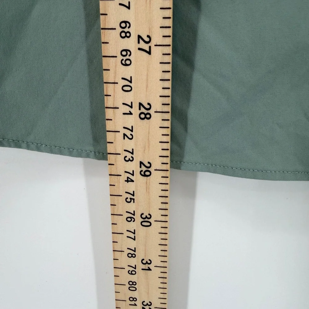 UNTUCKit Gironde Shirt Mens XL Sage Green Regular Fit Stretch Nylon 40349